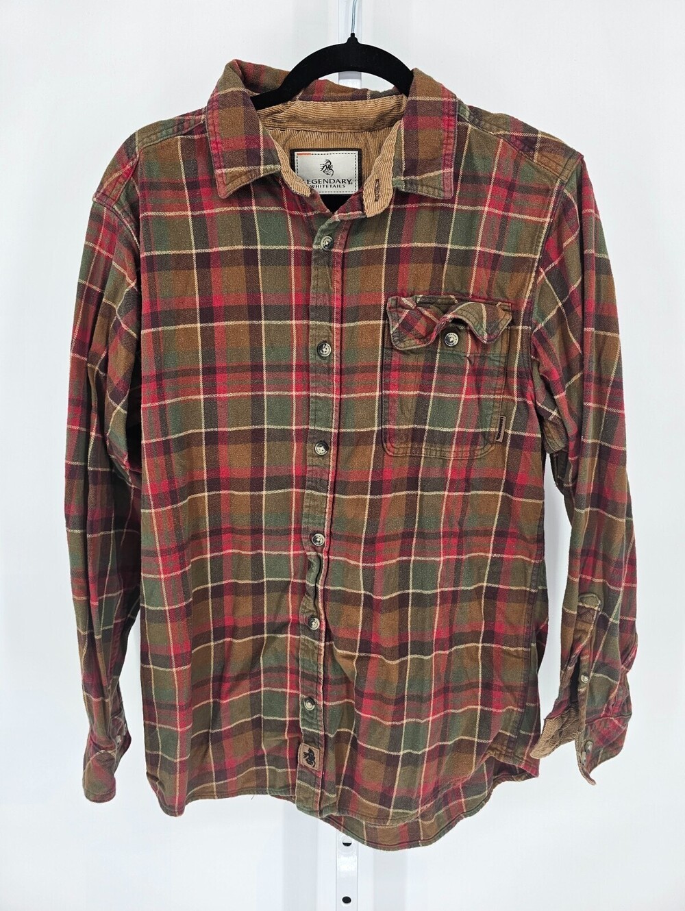 Legendary Whitetails Mens Sz M Long Sleeve Flannel Shirt Plaid Green Red